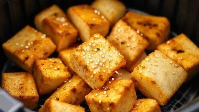 tofu crocante com gergelim